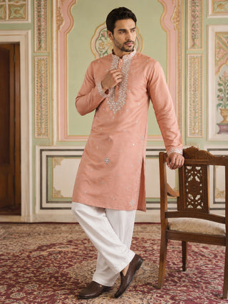 Men's Embroidered Kurta With Pyjama