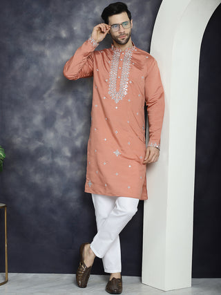 Men's Embroidered Kurta With Pyjama