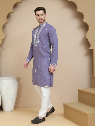 Men's Embroidered Kurta With Pyjama