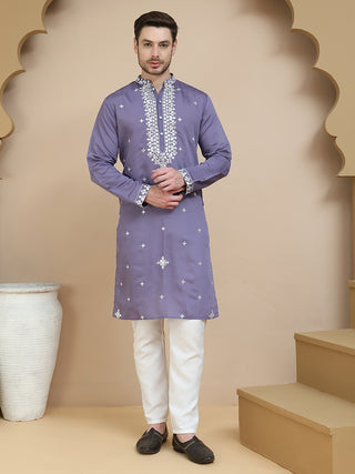 Men's Embroidered Kurta With Pyjama