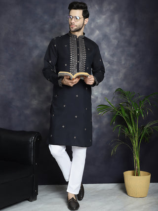 Men's Sequins Embroidered Kurta With Pyjama