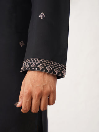 Men's Sequins Embroidered Kurta With Pyjama
