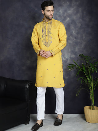 Men's Sequins Embroidered Kurta With Pyjama