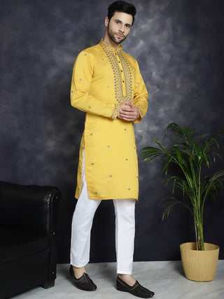 Men's Sequins Embroidered Kurta With Pyjama