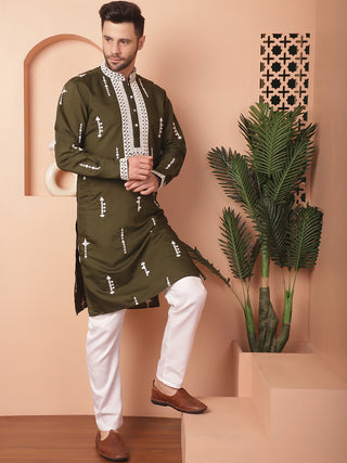 Men's Collar Chikankari Embroidered Kurta With Pyjama