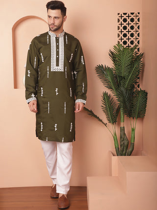 Men's Collar Chikankari Embroidered Kurta With Pyjama