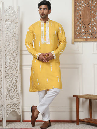 Collar Chikankari Embroidered Kurta With Pyjama