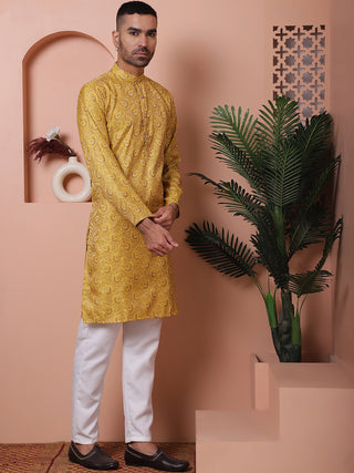 Men Yellow Silk Blend Straight Kurta Pyjama Set