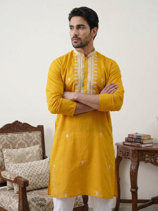 Silk Blend Embroidered Ethnic Kurta Pyjama Set