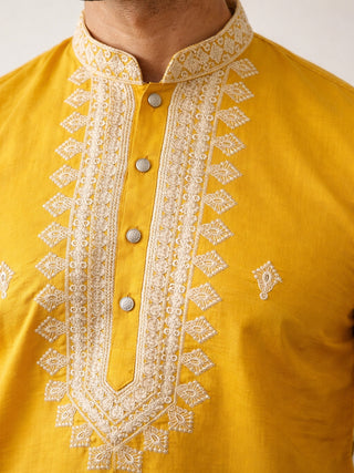 Silk Blend Embroidered Ethnic Kurta Pyjama Set