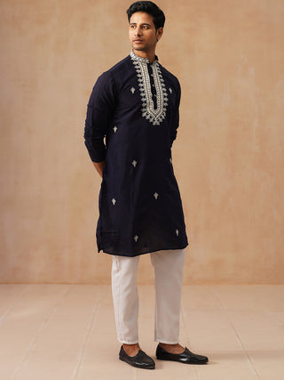 Collar Embroidered & Sequin Kurta With Pyjama