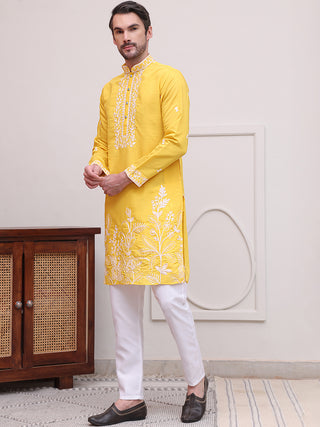 Floral Embroidered Kurta Pyjama Set