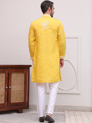 Floral Embroidered Kurta Pyjama Set