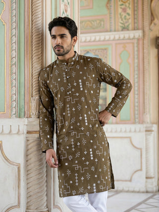 Embroidered Silk Blend Straight Kurta Pyjama