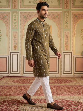 Embroidered Silk Blend Straight Kurta Pyjama