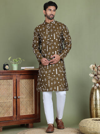 Embroidered Silk Blend Straight Kurta Pyjama