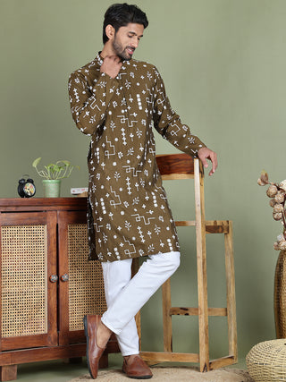 Embroidered Silk Blend Straight Kurta Pyjama