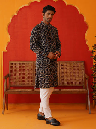 Embroidered Kurta Pyjama Set For Men