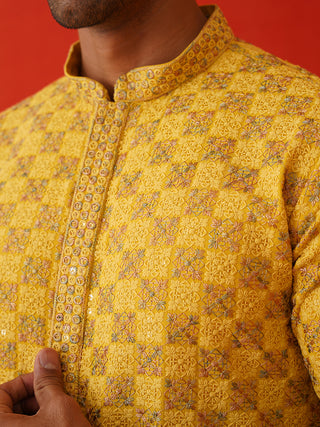 Embroidered Staight Kurta Set For Men