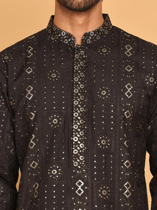 Men's Sequins Embroidered Kurta With Pyjama