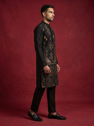 Embroidered Straight Kurta Set For Men