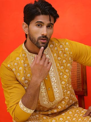Embroidered Kurta Pyjama For Men