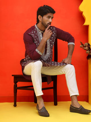 Embroidered Kurta Pyjama For Men