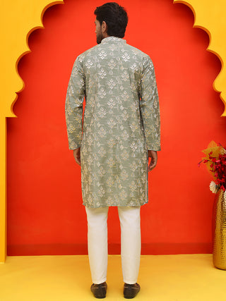 Men's Embroidered Kurta Pyjama