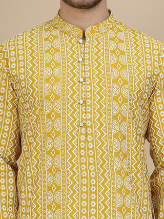 Geometric Print Silk Blend Straight Kurta Set for Men