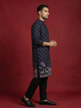 Men Cotton Blend Animal Printed Kurta with Pyjama