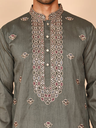Embroidered Neck Kurta Set for Men