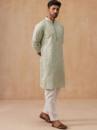 Men’s Festive Kurta Set with Intricate Embroidery