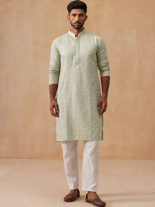 Men’s Festive Kurta Set with Intricate Embroidery