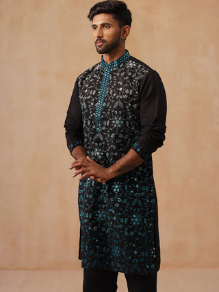 Men’s Silk Blend Embroidered Kurta Pyjama Set