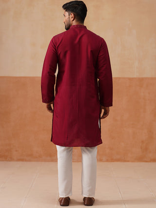 Men's Silk Blend Embroidered Kurta Pyjama Set