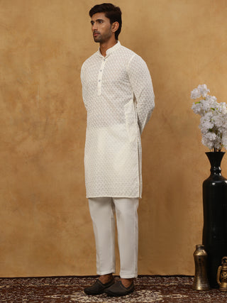 Men’s Ethnic Chikankari Kurta Pyjama