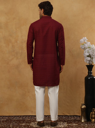 Men’s Ethnic Chikankari Kurta Pyjama