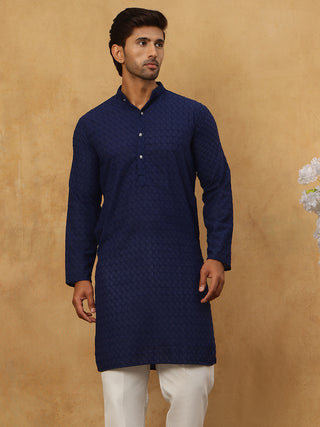 Men’s Ethnic Chikankari Kurta Pyjama