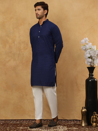 Men’s Ethnic Chikankari Kurta Pyjama