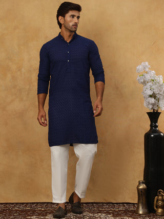 Men’s Ethnic Chikankari Kurta Pyjama