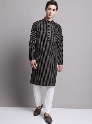 Men Black Embroidered Design Kurta with Pyjamas