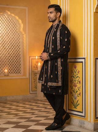 Silk Blend Embroidered Kurta Pyjama With Dupatta