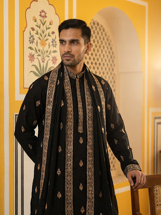 Silk Blend Embroidered Kurta Pyjama With Dupatta