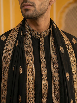 Silk Blend Embroidered Kurta Pyjama With Dupatta