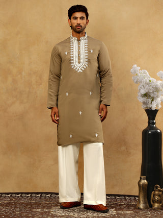 Silk Blend Embroidered Ethnic Kurta Pyjama Set