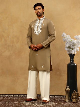 Silk Blend Embroidered Ethnic Kurta Pyjama Set