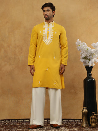 Silk Blend Embroidered Ethnic Kurta Pyjama Set