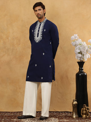 Silk Blend Embroidered Ethnic Kurta Pyjama Set