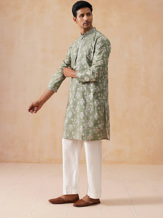 Men's Embroidered Kurta Pyjama