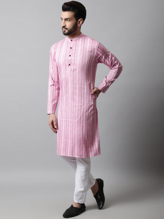 Men Pink Geomatric Printed Kurta with Churidar